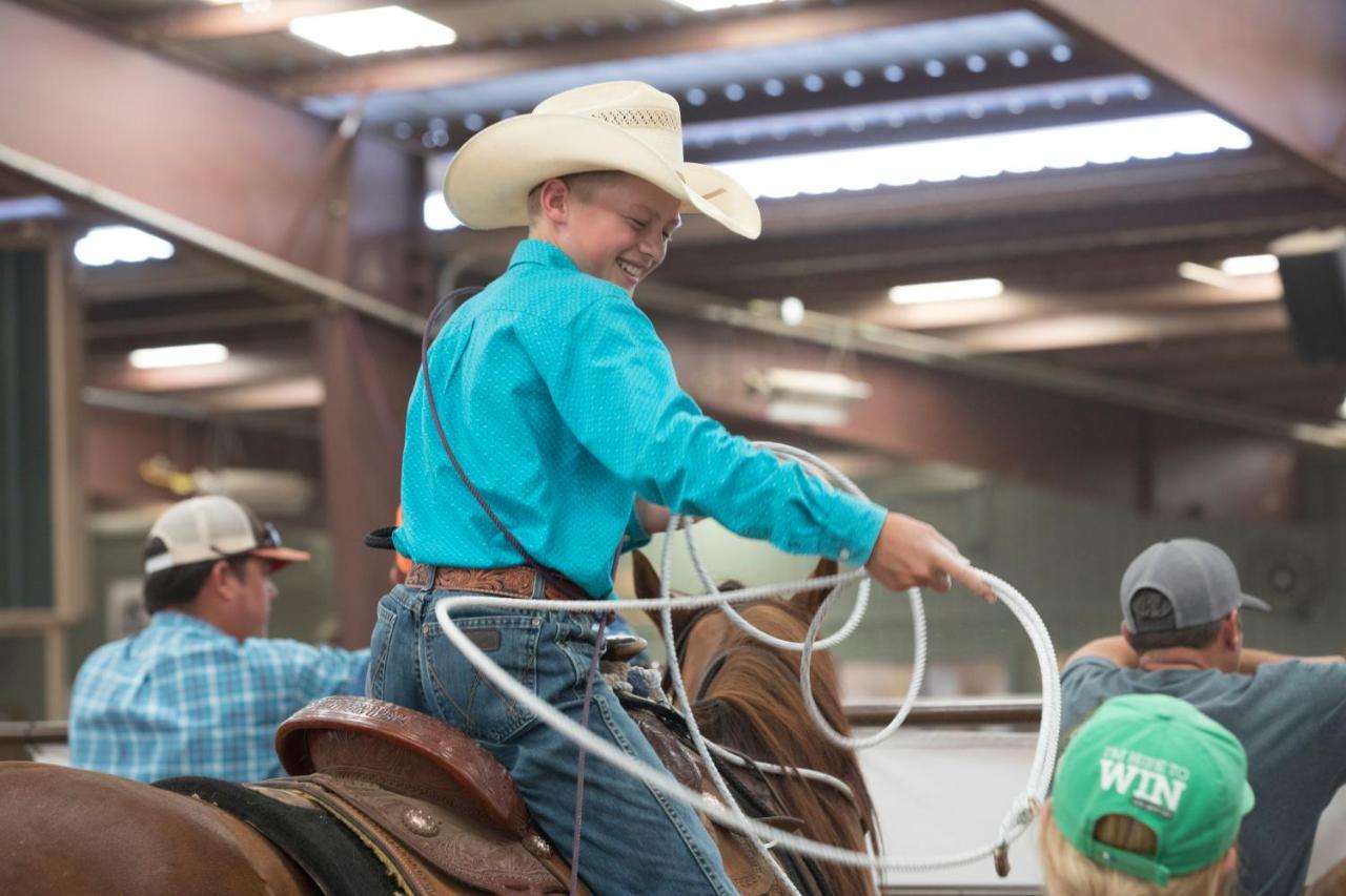 Hotel Nrs Event Center & Guest Ranch Decatur Esterno foto