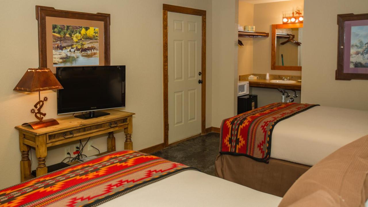 Hotel Nrs Event Center & Guest Ranch Decatur Esterno foto