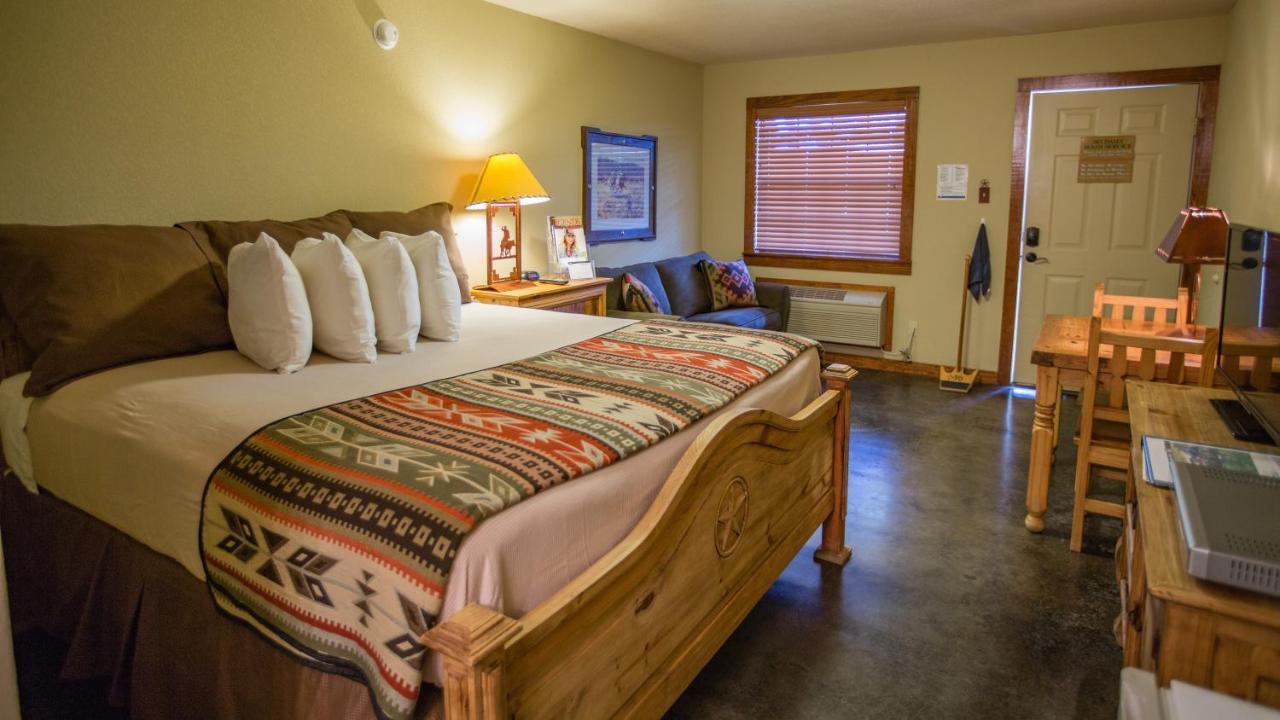 Hotel Nrs Event Center & Guest Ranch Decatur Esterno foto